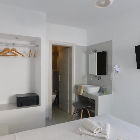 Livin Santorini - Center Rooms Santorini Island Exterior photo